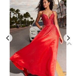 Sherri Hill ball gown from Spring 2023 Collection.